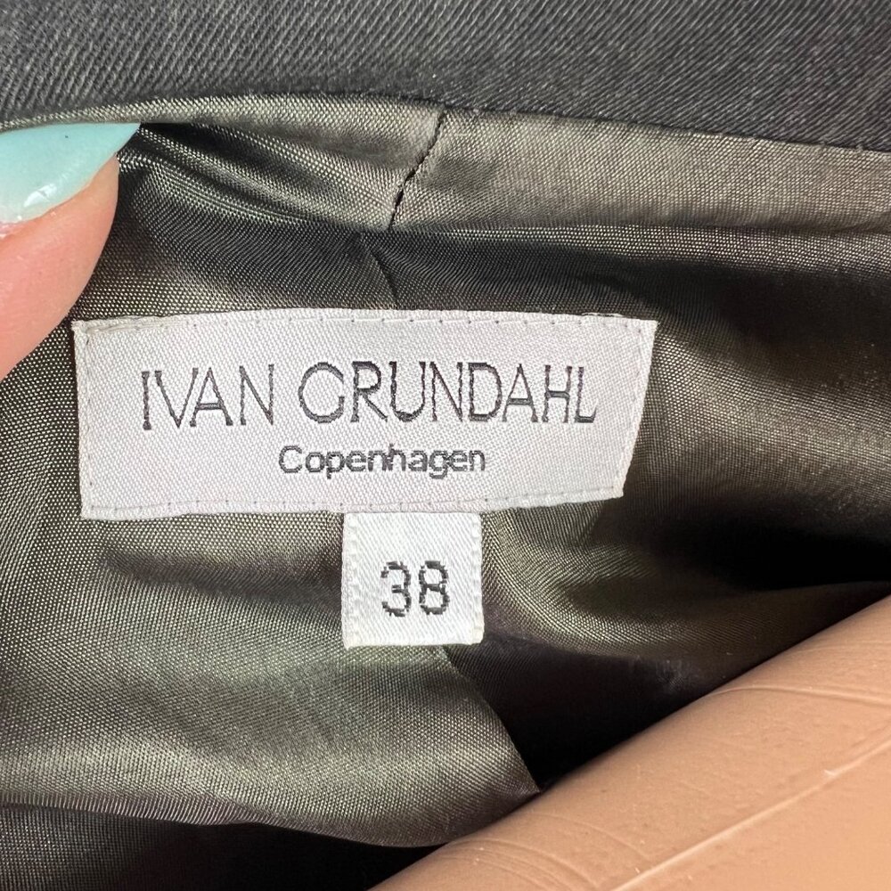 🟣🟣 Ivan Grundahl Womens Size 38 EU M US  4 Button Blazer Jacket - Picture 10 of 12